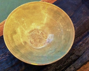 cracked bowl mended with gold